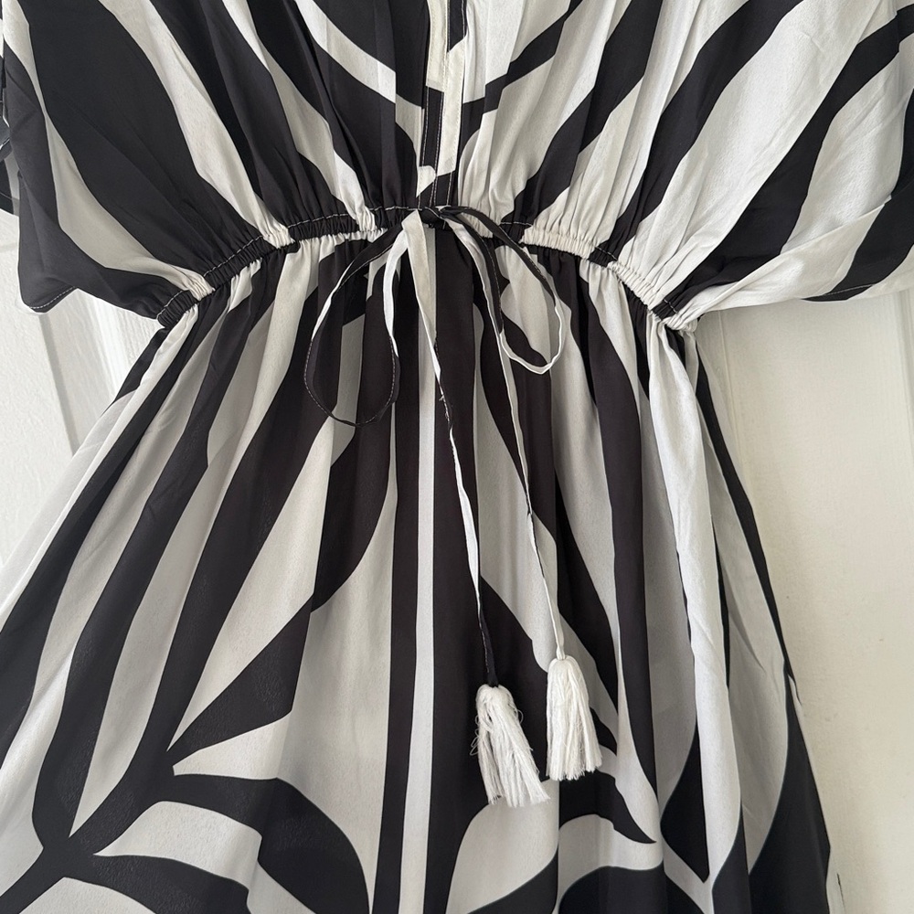 World Market Mod Black & White Print Dress - Picture 4 of 5